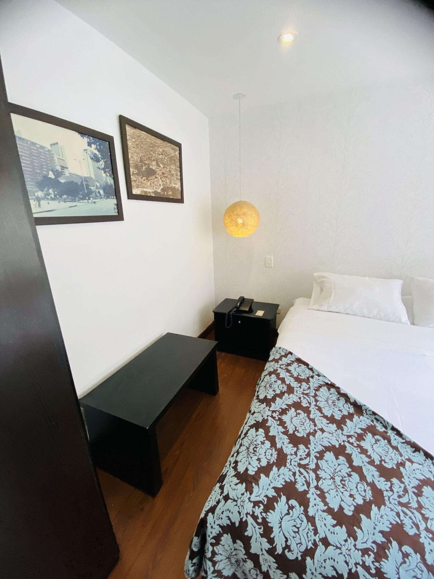 Hotel Retiro 84 By Mij Bogotá Eksteriør billede