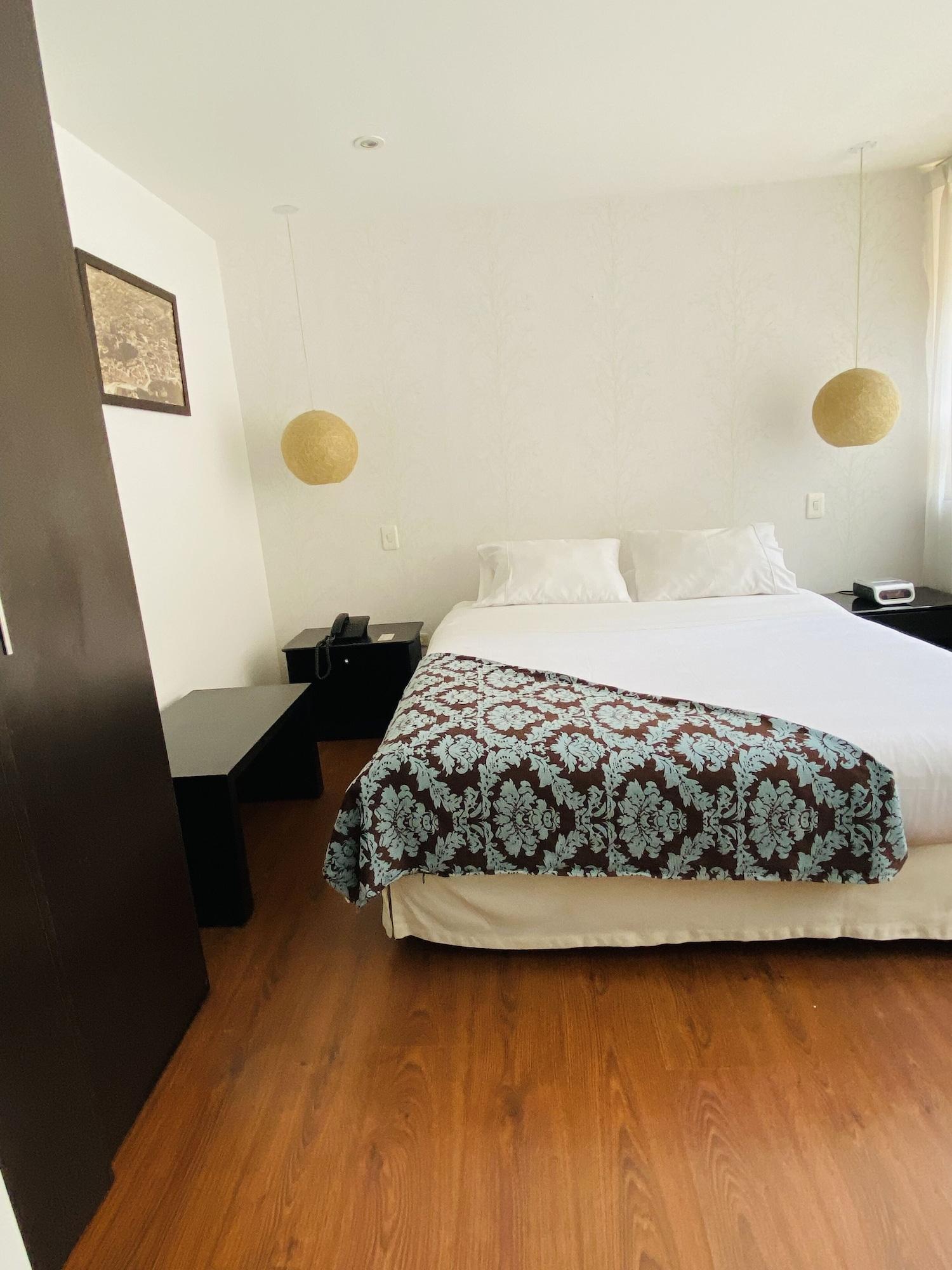 Hotel Retiro 84 By Mij Bogotá Eksteriør billede