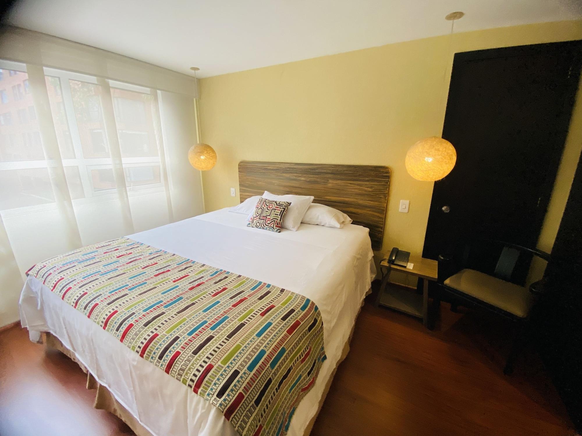 Hotel Retiro 84 By Mij Bogotá Eksteriør billede